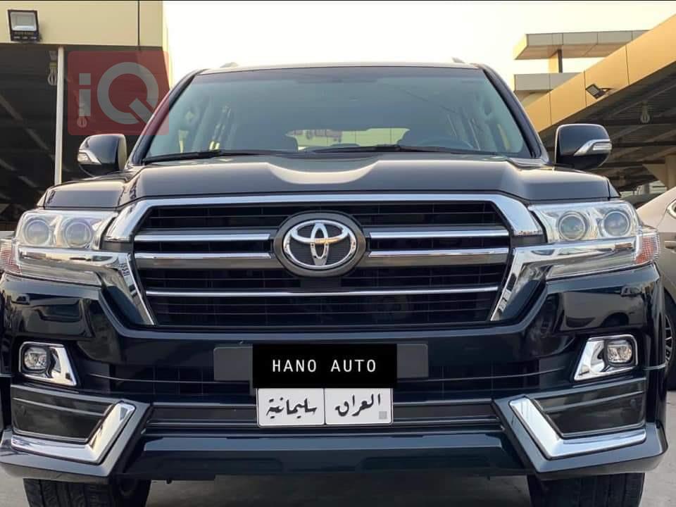 تۆیۆتا لاند کروزەر